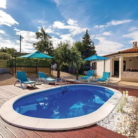 Vila House Antoine Kras