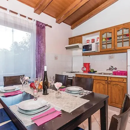 Vila House Antoine